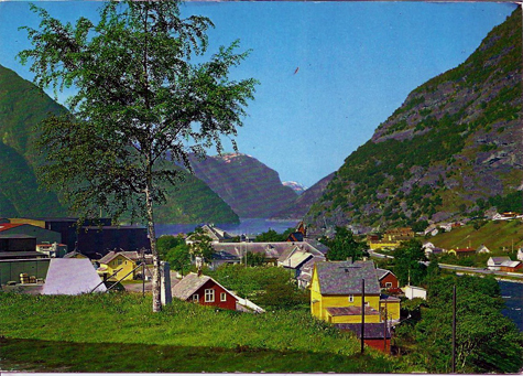 Bilete frå Årdalstangen på postkort
